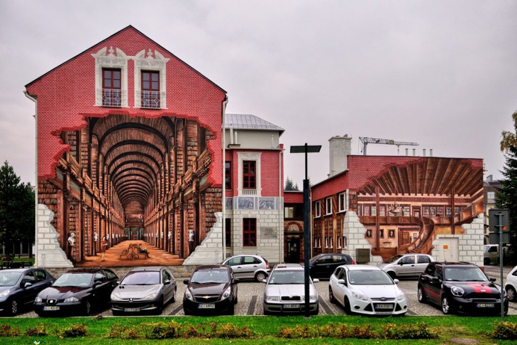 odwazny-mural-na-scianie-starej-szkoly-beskid-slaski-2015-szymon-nitka-6938